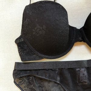 Skiny Austria, Lace Bra & Panties Set, Black